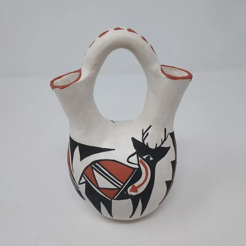 Vintage Native American R Malie Acoma Pueblo Pottery Wedding Vase Heartline Deer